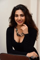 Sonakshi Singh Hot Pics